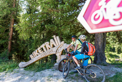 Corviglia trails tour St. Moritz Engadin